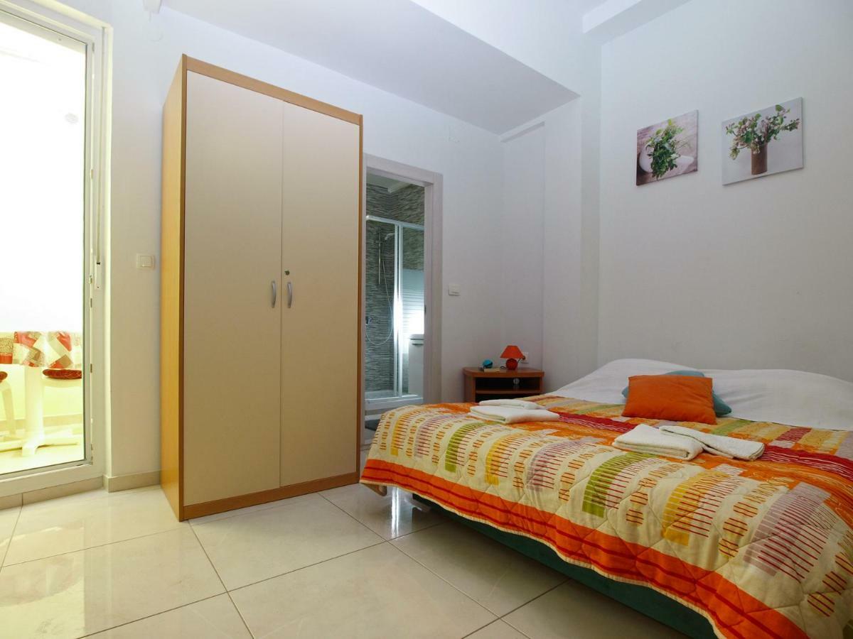 Apartments Oriana 898 Пула Екстериор снимка