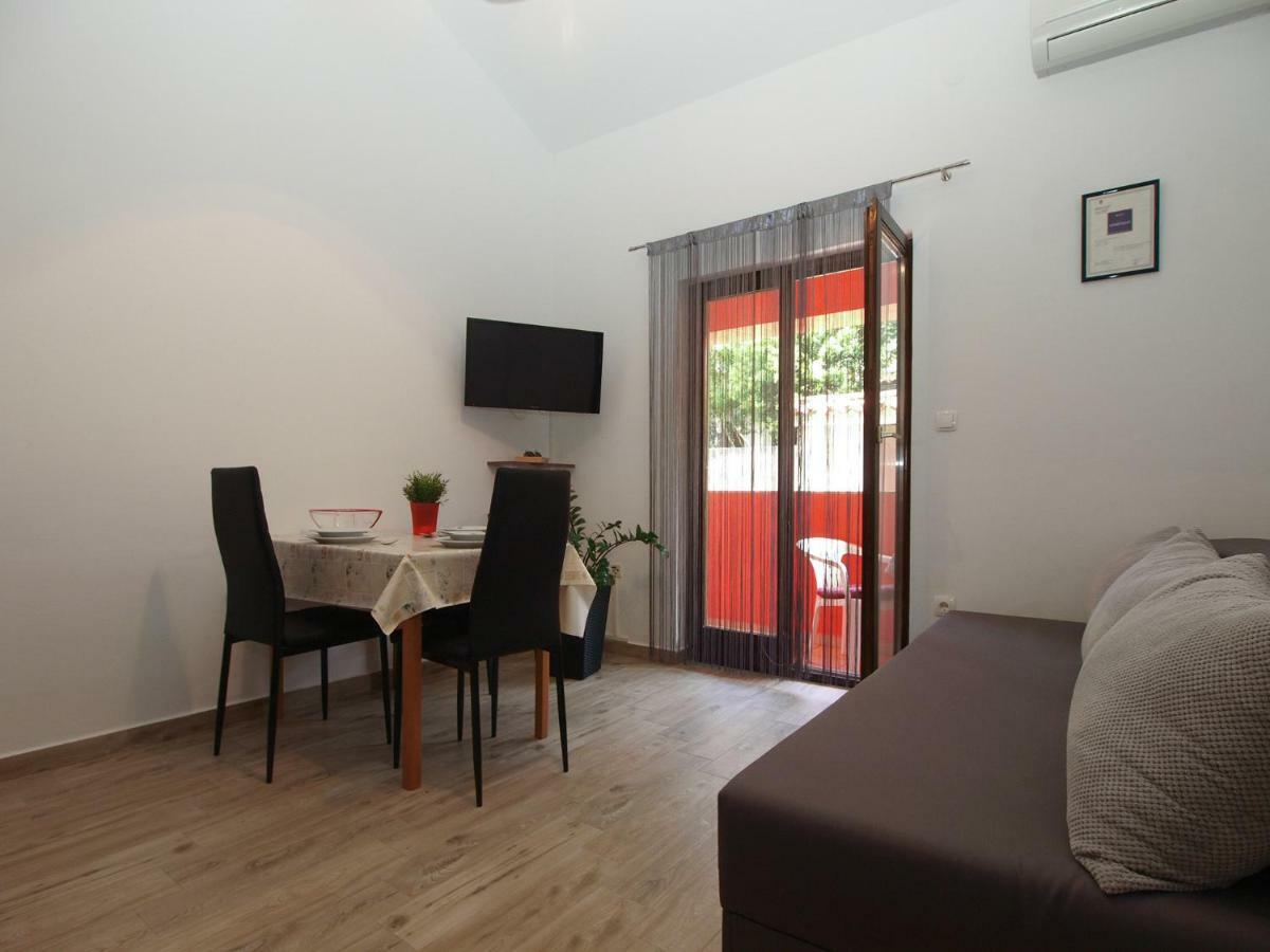 Apartments Oriana 898 Пула Екстериор снимка