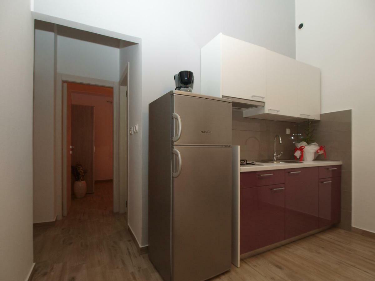 Apartments Oriana 898 Пула Екстериор снимка