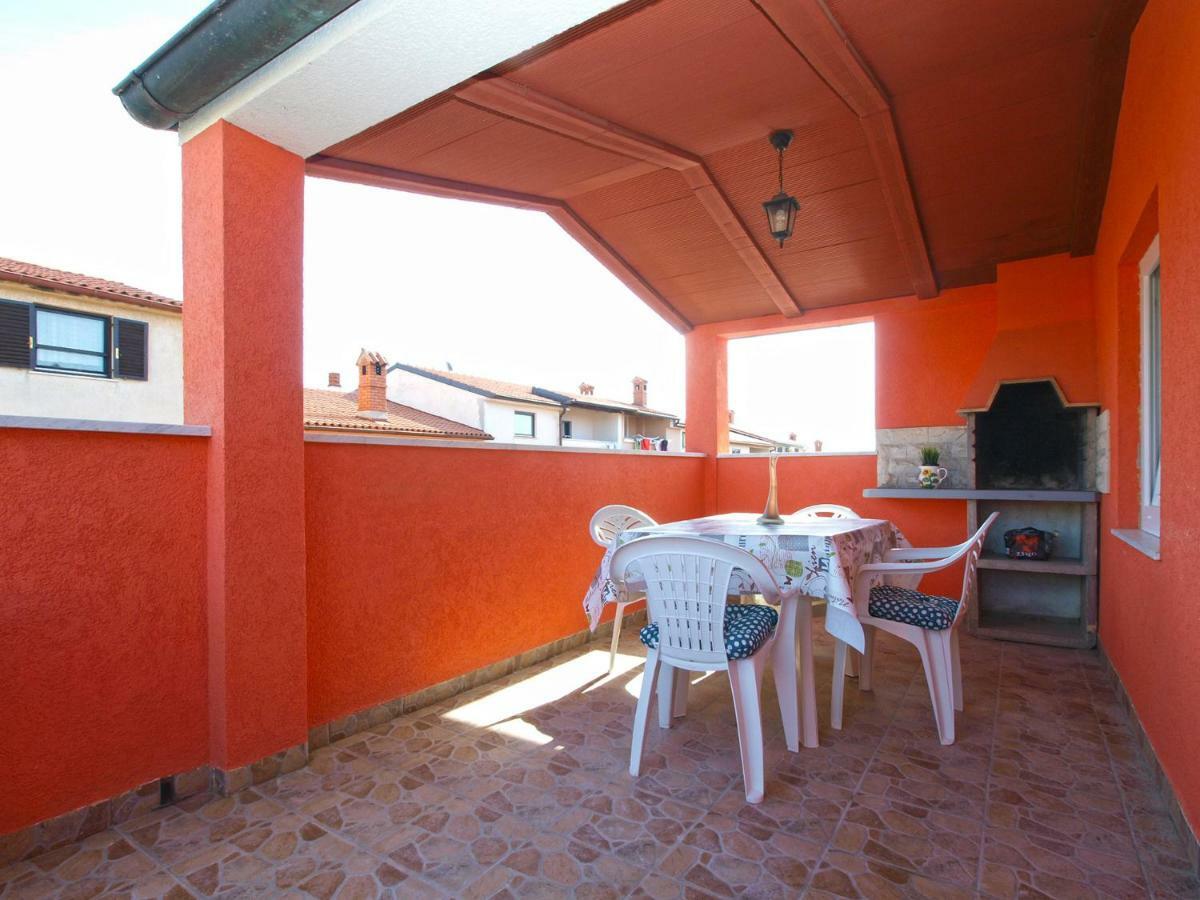 Apartments Oriana 898 Пула Екстериор снимка