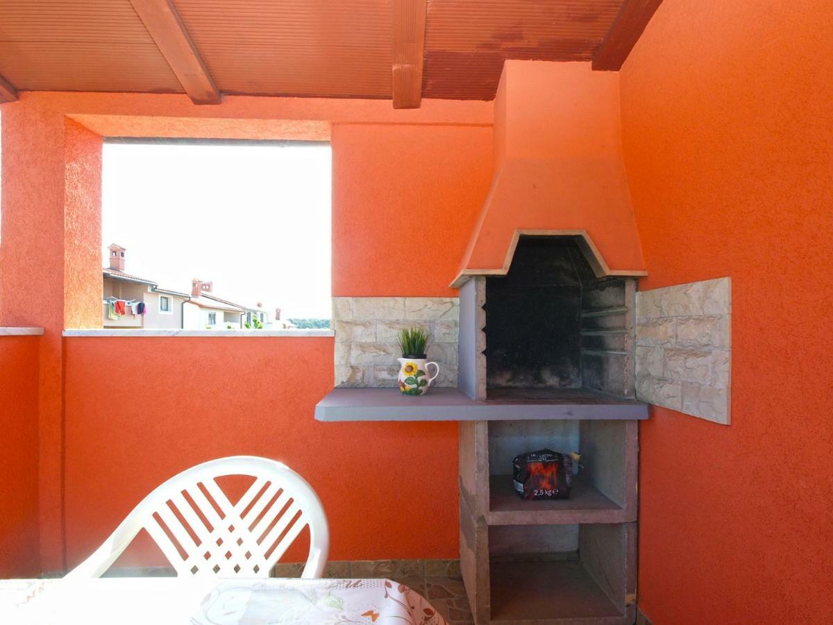 Apartments Oriana 898 Пула Екстериор снимка
